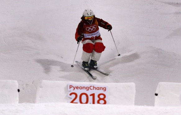 epa06514439 Deborah Scanzio of Switzerland in action during the Women&#039;s Freestyle Skiing Moguls qualification at the Bokwang Phoenix Park during the PyeongChang 2018 Olympic Games, South Korea, 1 ...