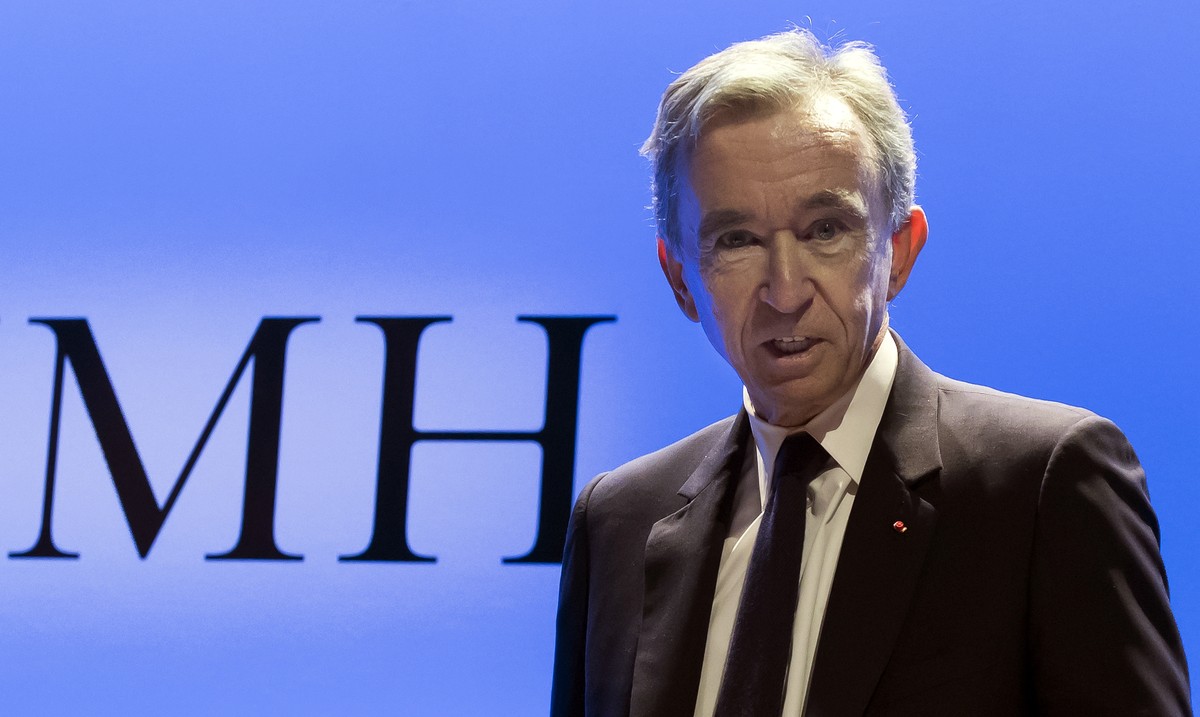 epa07330230 CEO of French luxury goup LVMH, Bernard Arnault attends a new conference to present the group's annual results, in Paris, France, 29 January 2019. According to reports, the world' ...