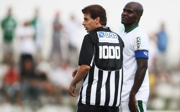 1000 Tore: Und immer wieder trug Tulio eine Rückennummer mit der aktuellen Anzahl seiner Treffer.