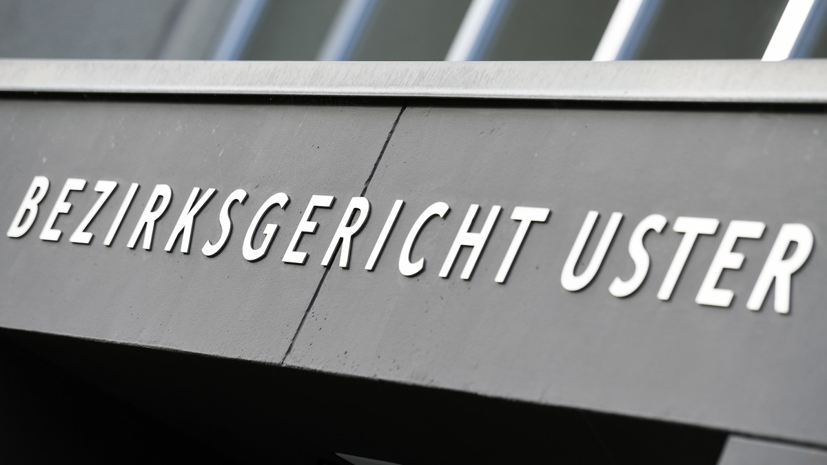 T-dlicher-Messerangriff-in-Uster-ZH-Mann-wegen-vors-tzlicher-T-tung-angeklagt