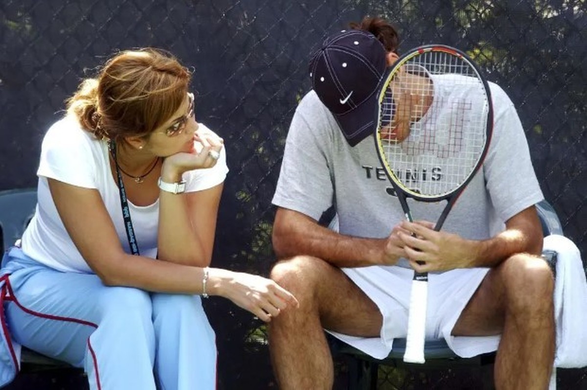Nach dem Ende ihrer Karriere wird Mirka Roger Federers Begleiterin, Beraterin und Managerin. Bis der Rummel um ihn zu gross wird.