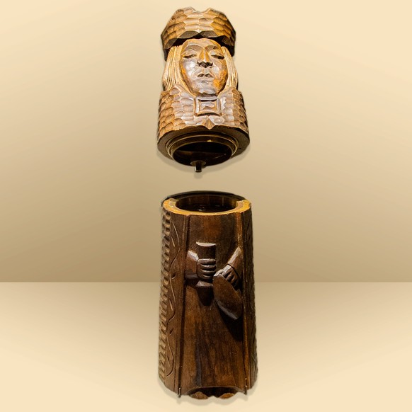 FBI artifacts: Polish Chess Piece Concealment Device

https://www.fbi.gov/history/artifacts/polish-folk-artifact-concealment-device