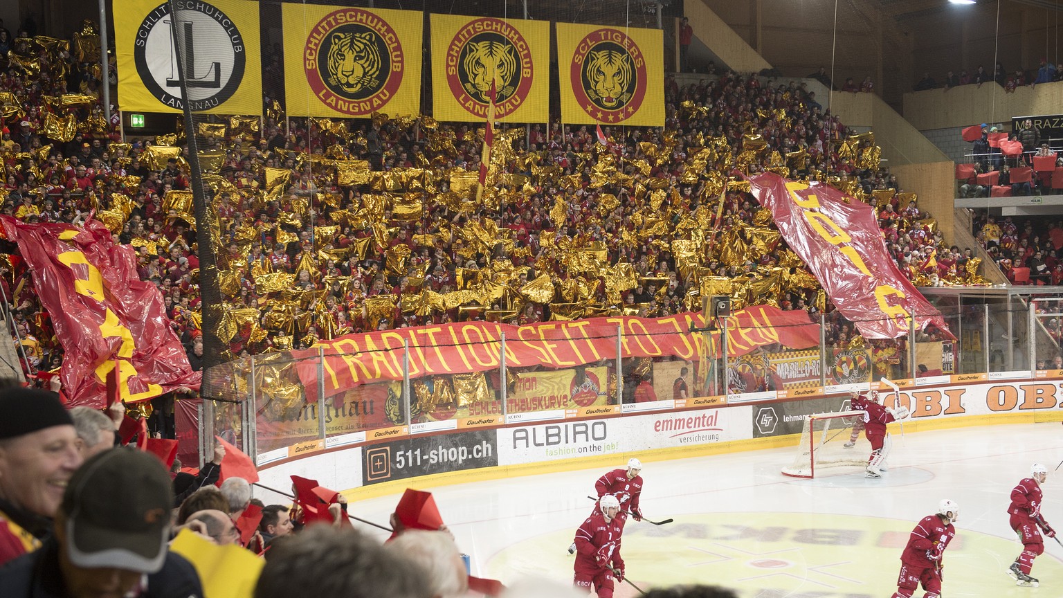 Die Choreo der Langnauer Fans zum 70-jährigen Klubbestehen im Januar.