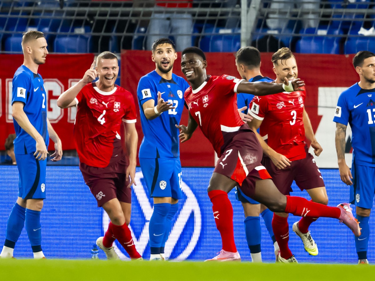 Breel Embolo (au centre) et la Suisse, tout simplement irrésistibles.
