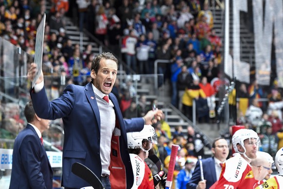 Switzerland&#039;s head coach Patrick Fischer reacts during the Ice Hockey Deutschland Cup at the Curt-Frenzel-Eisstadion in Augsburg, Germany, Saturday, November 5, 2016. (KEYSTONE/Peter Schneider)