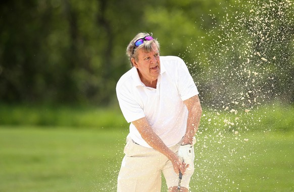 Richemont-Präsident Johann Rupert (70) beim Golfspielen in in Malelane, Südafrika.