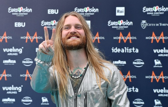 epa09934692 UK&#039;s Sam Ryder (Spaceman) poses as he arrives for the opening ceremony of the Eurovision Song contest in Turin, Italy, 08 May 2022. The 66th annual Eurovision Song Contest (ESC 2022)  ...