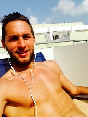 Selfie in der Sonne: Relaxen nach dem Training.