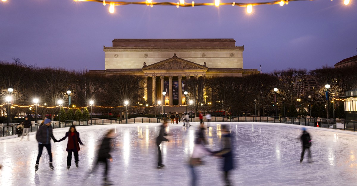 luzerner-firma-liefert-stromfreie-eisbahn-ins-legoland-deutschland