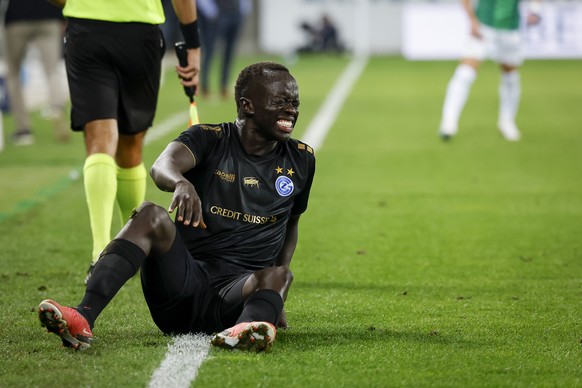 Grasshopper Awer Mabil reagiert waehrend dem Meisterschaftsspiel der Super League zwischen dem FC St. Gallen und dem Grasshopper Club Zuerich am Samstag, 28. Oktober 2023, im Stadion Kybunpark in St.  ...