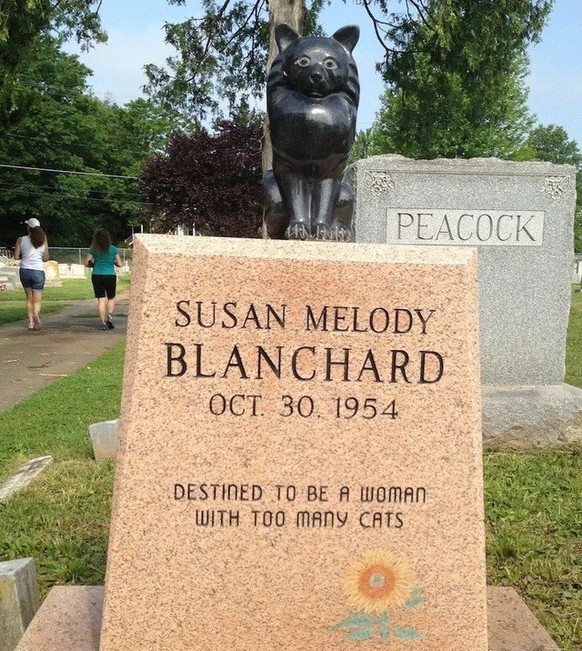 Funny tombstones

https://www.reddit.com/r/funny/comments/u6mx3/found_while_out_planting_flags_in_the_cemetery/