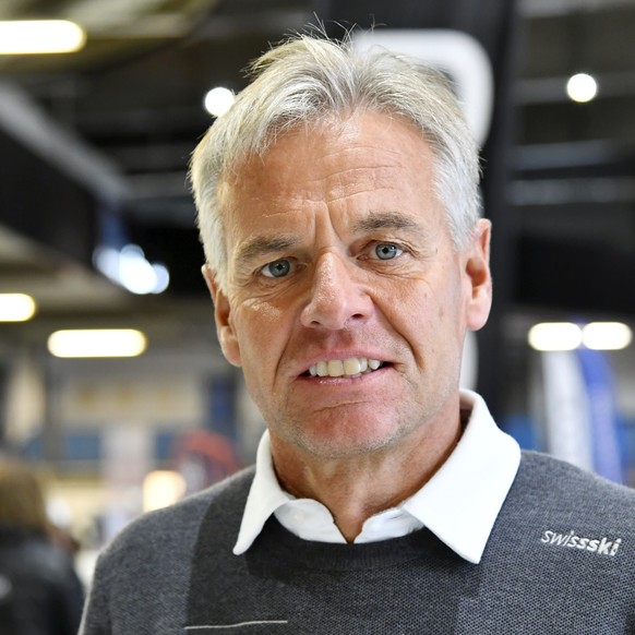 05.10.2019 Duebendorf. Swiss Ski Kleiderabgabe. Im Bild : Franz Heinzer Trainer Ex - Skirennfahrer Portraet Aktion 05 10 2019 Duebendorf Swiss Ski Clothing tax In picture Franz Heinzer Trainer Ex ski  ...