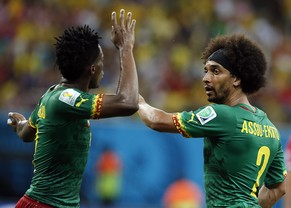 Der Frust entlud sich nach dem Kroatien-Spiel: Die Herren Moukandjo und Assou-Ekotto gingen sich kurzerhand an die Gurgel.