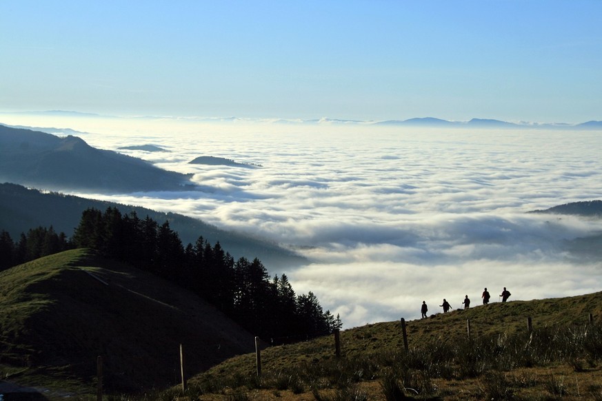 Gantrisch Panoramaweg Rauszeit Herbstwanderungen Nebel Nebelmeer