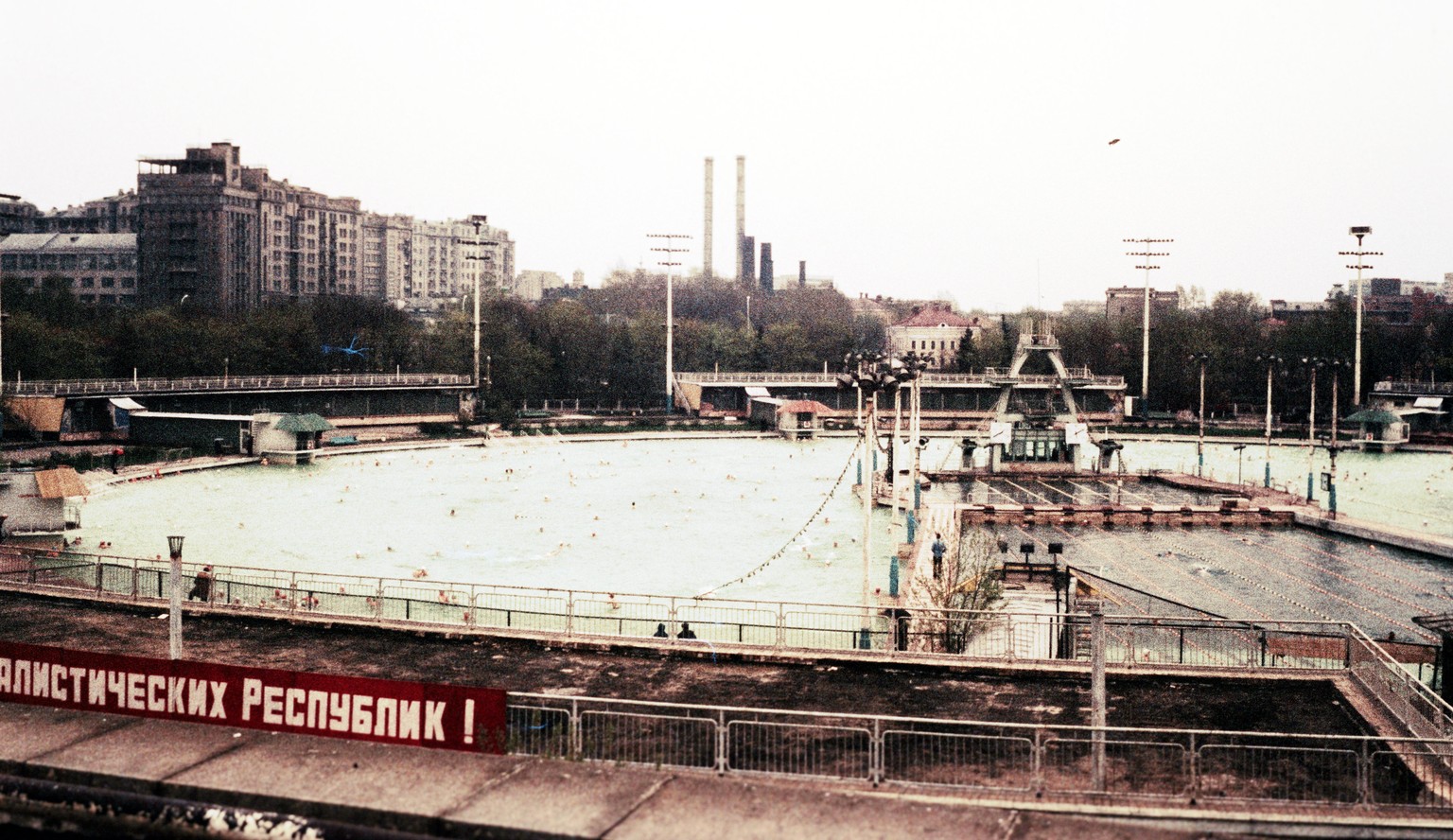 Das Freibad Moskwa bestand von 1960 bis 1993 an der Stelle der gesprengten Christ-Erlöser-Kirche, dem Nationaldenkmal des zaristischen Russlands.