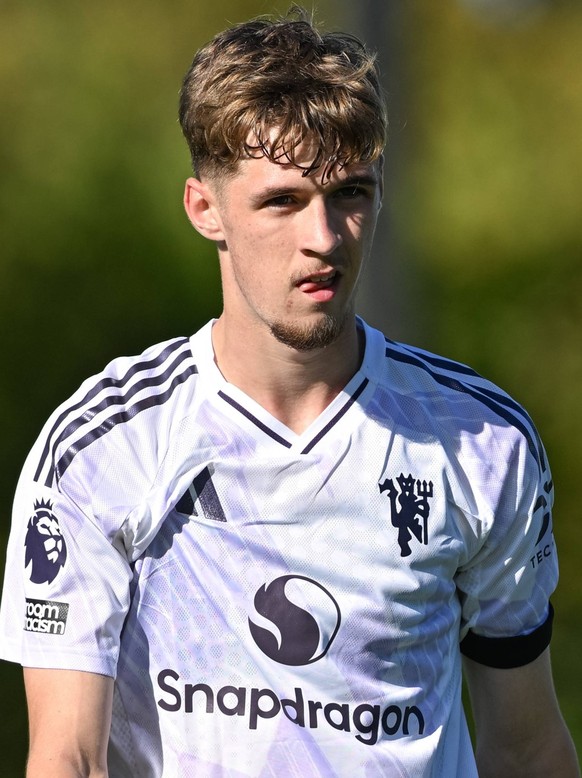 Liverpool, England, 21st September 2025. Tyler Fletcher of Manchester United, ManU passes the ball during the Liverpool U21, U 21 vs Manchester United U21 Professional Development League match at The  ...