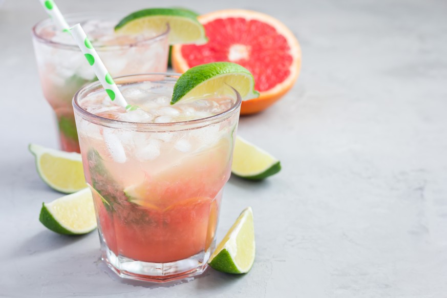 paloma cocktail tequila grapefruit saft soda drinks alkohol trinken