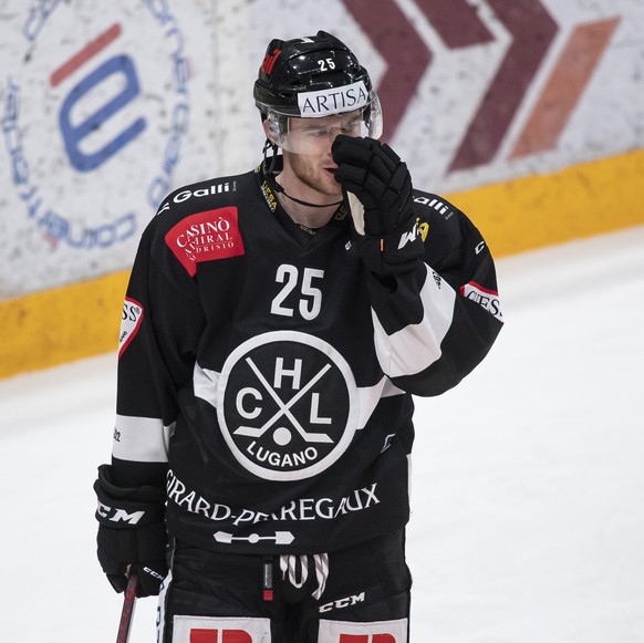 Lugano&#039;s player Mirco Mueller, during the fourth game of the quarter final playoffs of National League 2021/22 between HC Lugano and EV Zug at the Corner Arena in Lugano, Thursday, March 31, 2022 ...