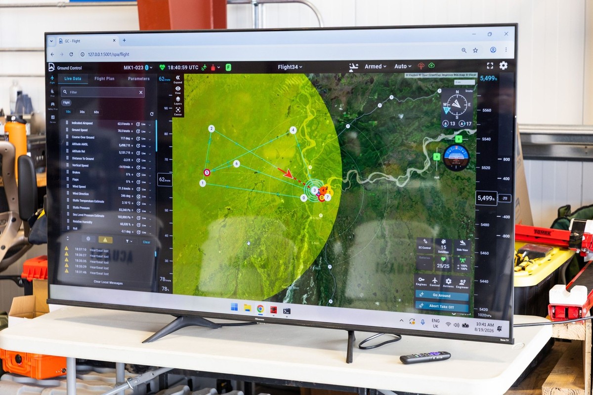 Le vol du drone est suivi en temps réel.