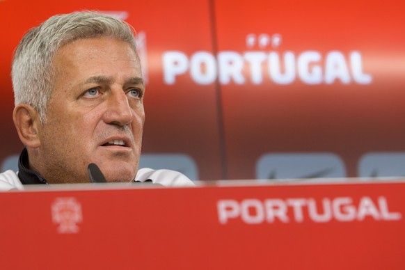 Switzerland&#039;s head coach Vladimir Petkovic, reacts during a press conference at the Estadio da Luz stadium, in Lisbon, Portugal, Monday, October 9, 2017. Portugal will face Switzerland on October ...