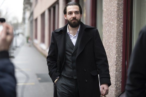 Klaeger Nicolas Rimoldi erscheint zum Prozess gegen Sanija Ameti am Bezirksgericht Zuerich am Mittwoch, 28. Januar 2026 in Zuerich. Nach einem Instagram Post, auf dem sie mit einer Pistole auf ein Bil ...