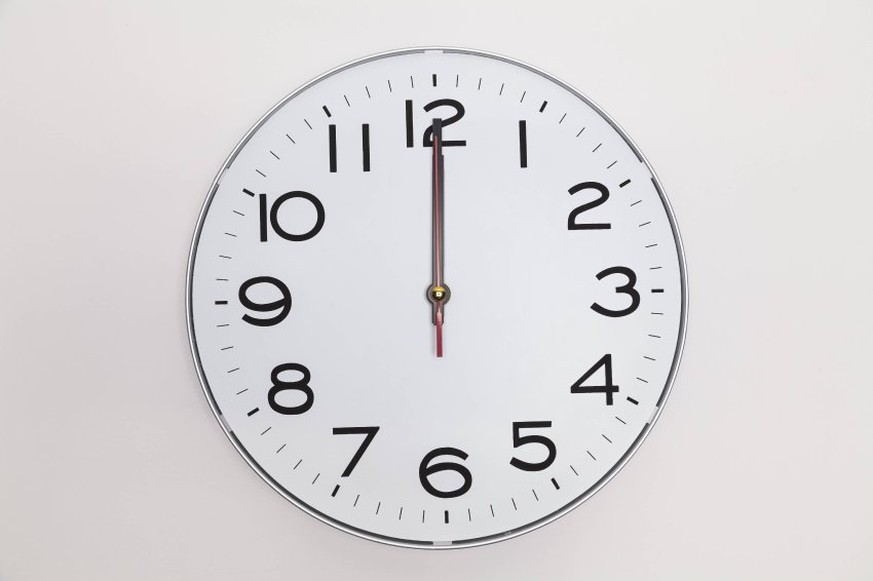 Rätsel der Woche Es ist 12 Uhr. Grosser und kleiner
