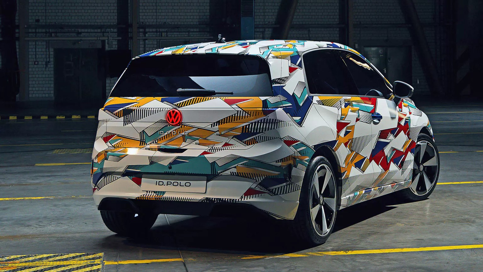 Der ID. Polo wird mit allen branchentypischen Assistenzsystemen verfügbar sein. Neu ist darüber hinaus erstmals eine Ampelerkennung.