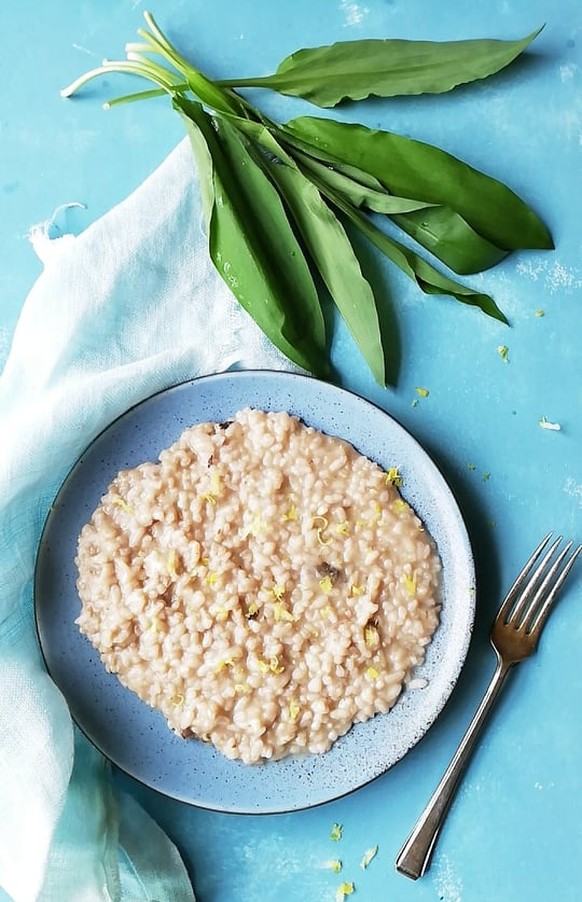 risotto al aglio orsino bärlauch kochen food essen italien https://blog.giallozafferano.it/timoelenticchie/wp-content/uploads/2019/03/Risotto-radicchio-e-aglio-orsino.jpg