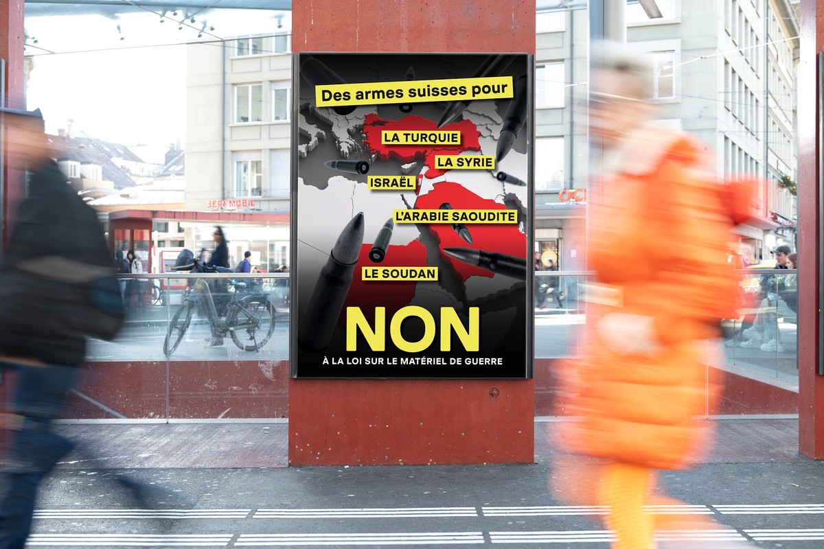 Avec de telles affiches, le camp du non entend mobiliser les opposants à la révision.