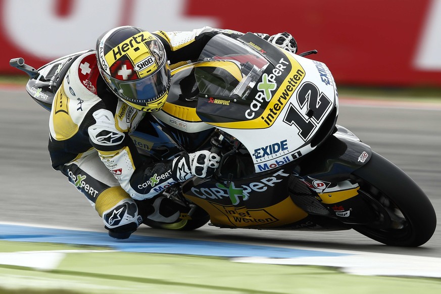 epa06047945 Swiss Moto2 rider Jesko Raffin of Garage Plus Interwetten during the qualifications of the Motorcycling Grand Prix of Assen at TT circuit in Assen, The Netherlands, 24 June 2017. EPA/VINCE ...