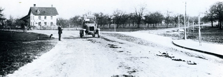 Auf der Albisriederstrasse 1910.