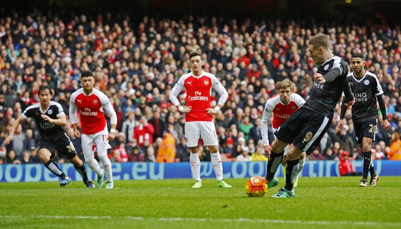 Football Soccer - Arsenal v Leicester City - Barclays Premier League - Emirates Stadium - 14/2/16
Jamie Vardy scores the first goal for Leicester from the penalty spot
Reuters / Darren Staples
Live ...