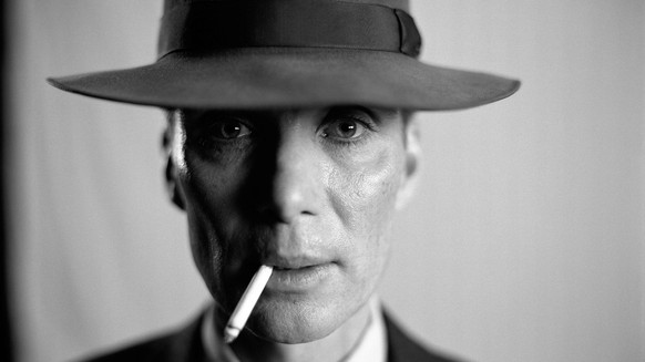 CILLIAN MURPHY in OPPENHEIMER, 2023, directed by CHRISTOPHER NOLAN.  Copyright UNIVERSAL PHOTOS.  Credit: UNIVERSAL PHOTOGRAPHS / Album