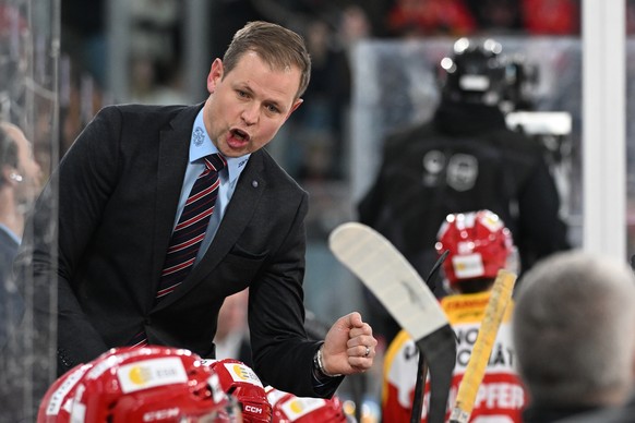 Biels Head Coach Martin Filander, beim Eishockey-Qualifikationsspiel der National League zwischen dem EHC Biel und dem HC Fribourg-Gotteron, am Dienstag, 29. Oktober 2024, in der Tissot Arena in Biel. ...