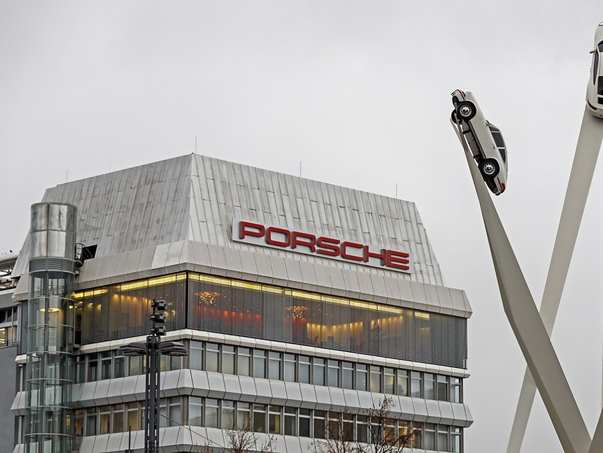 Die deutsche Staatsanwaltschaft und die Steuerfahndung haben am Dienstag Standorte des Autobauers Porsche durchsucht. (Archivbild)