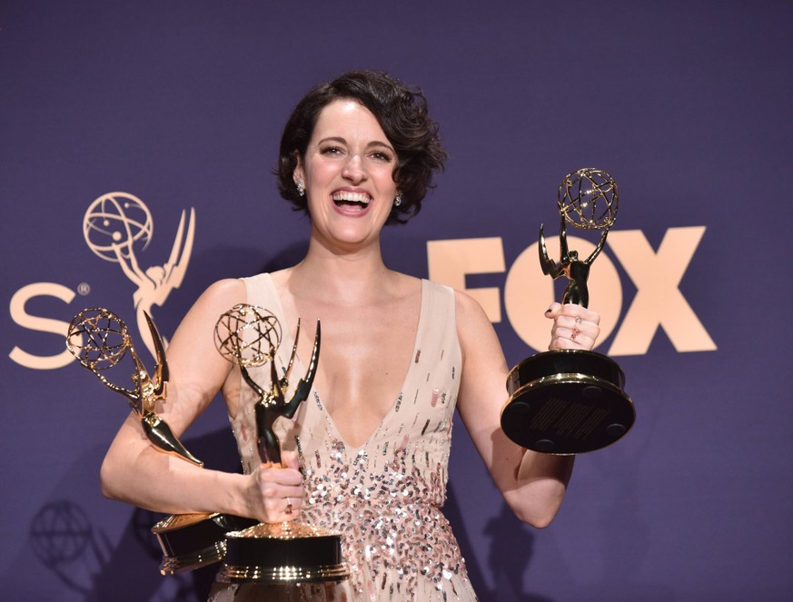 Bilder des Jahres 2019, Entertainment 09 September Entertainment Themen der Woche KW38 Phoebe Waller-Bridge, winner of the awards for Outstanding Comedy Series, Outstanding Lead Actress in a Comedy Se ...