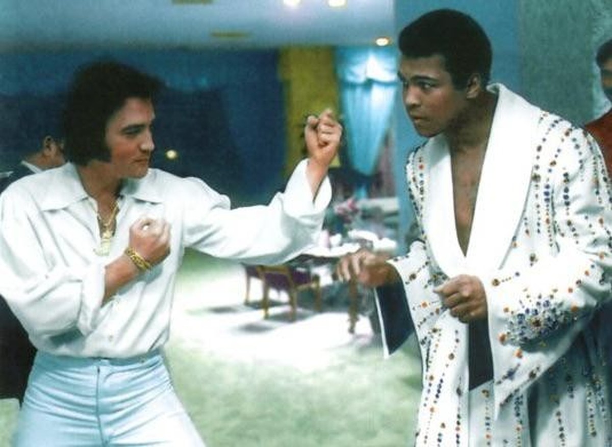 On February 14, 1973 Elvis Presley presented Muhammad Ali with an 'Elvis Style' robe emblazoned with the words, 'People's Choice' on the back in rhinestones and jewels. The wo ...