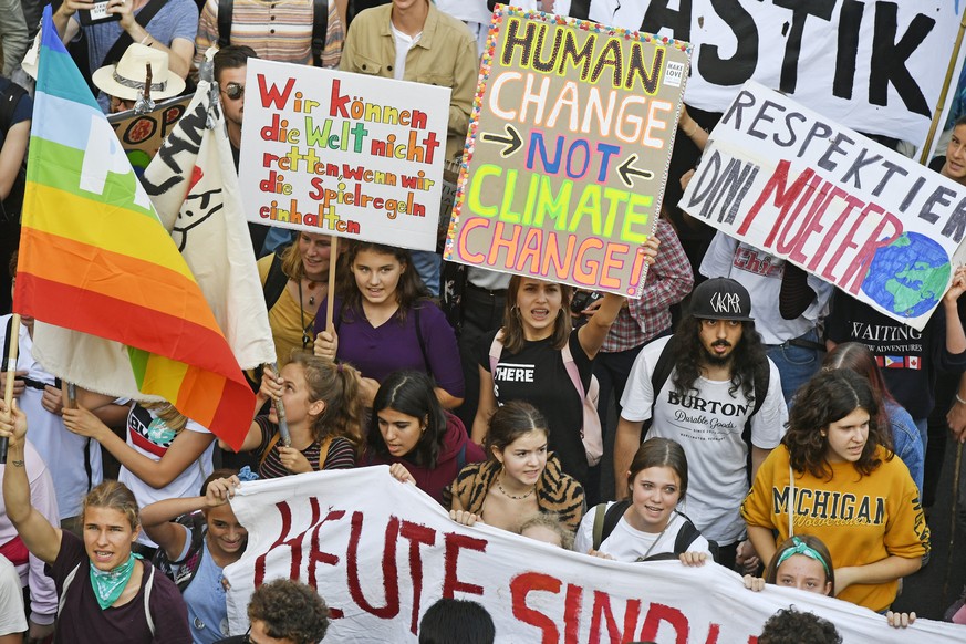 Klimastreik in Zuerich am Freitag, 27. September 2019. (KEYSTONE/Walter Bieri)