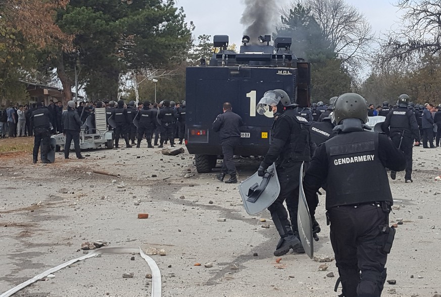 Bulgarian riot police are seen inside a refugee center during clashes in the town of Harmanli, Bulgaria, November 24, 2016. bTV news/Maria Georgieva/via REUTERS ATTENTION EDITORS - FOR EDITORIAL USE O ...