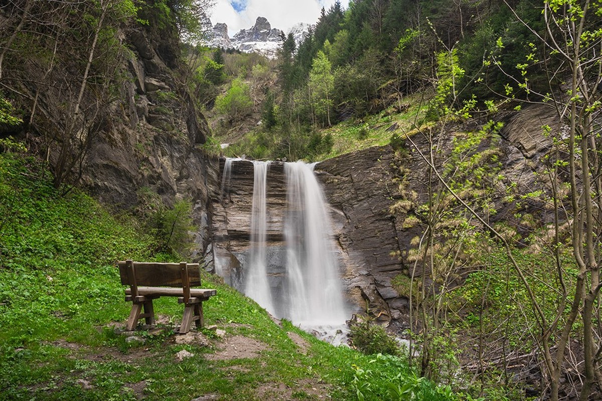Cascade de frassnaye Rauszeit Wasserfälle schweiz
