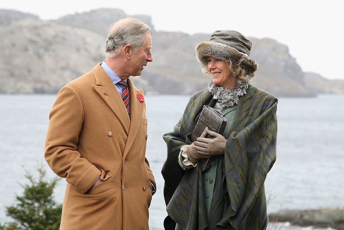 SAINT JOHN'S, NF - NOVEMBER 03: TRH Camilla, Duchess of Cornwall and Prince Charles, Prince of Wales pose for a photgraph as she visits the historic town of Brigus on November 3, 2009 in Saint Jo ...