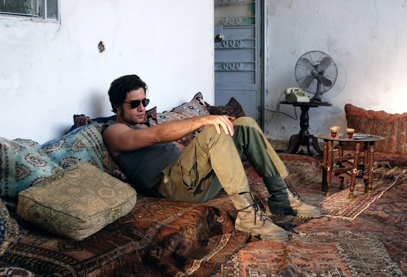 Edgar Ramirez Characters: Ilich Ramirez Sanchez, aka Carlos Television: Carlos Carlos The Jackal TV-MINISERIE Fr/Ger 2010, 19 May 2010 Photo de Tournage - Edgar Ramirez dans le r�le de Carlos PUBLICAT ...