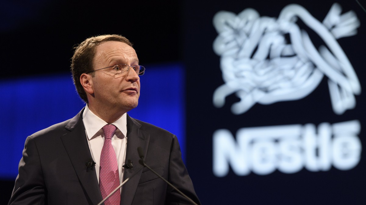 epa05892107 Nestle's CEO Ulf Mark Schneider speaks during the general meeting of the world's biggest food and beverage company, Nestle Group, in Lausanne, Switzerland, 06 April 2017. EPA/LAU ...