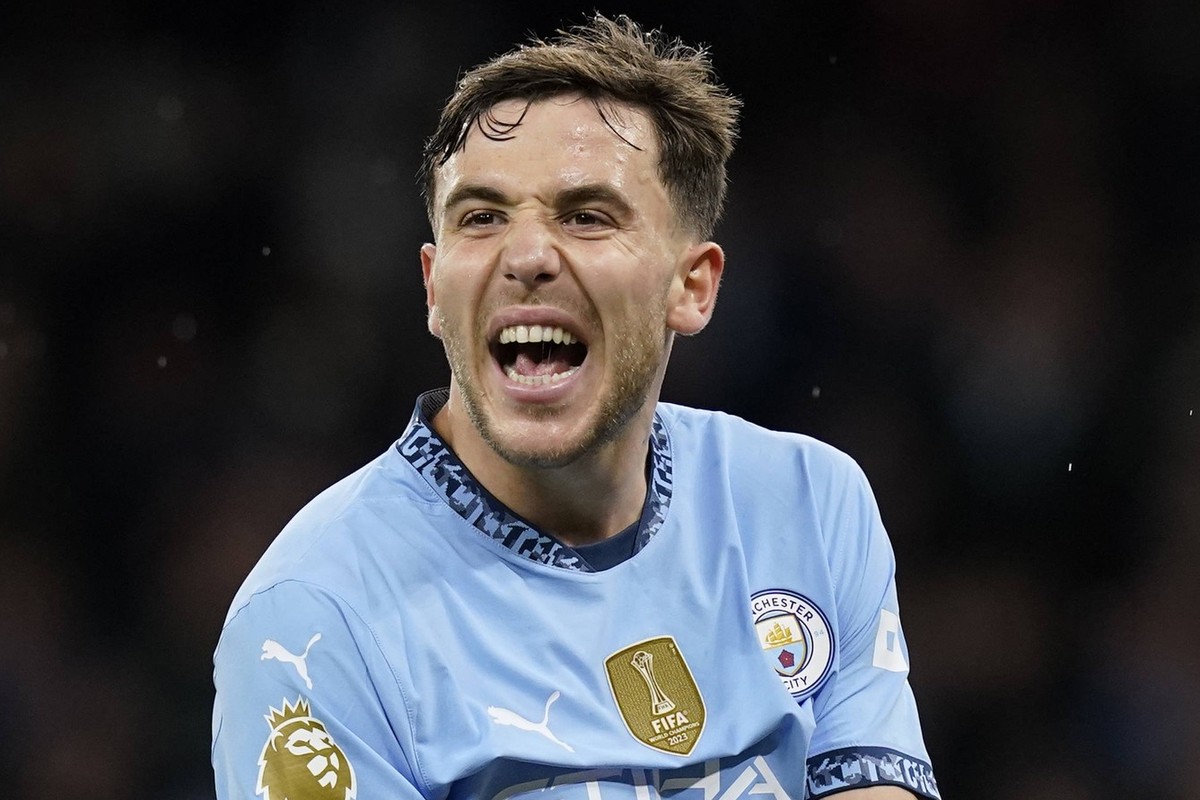 Manchester, England, 23rd February 2025. Nico Gonzalez of Manchester City during the Premier League match at the Etihad Stadium, Manchester. Picture credit should read: Andrew Yates / Sportimage EDITO ...