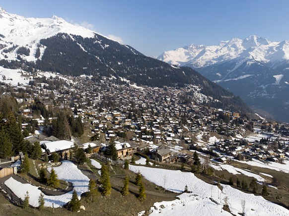 Die Walliser Regierung verzichtet auf eine Ausgangssperre respektive Quarantänemassnahmen für den Wintersportort Verbier.