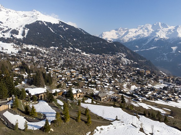 Die Walliser Regierung verzichtet auf eine Ausgangssperre respektive QuarantÃ¤nemassnahmen fÃ¼r den Wintersportort Verbier.