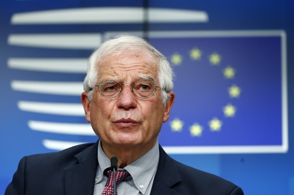 epa08543646 European Union Foreign Policy chief Josep Borrell speaks during a news conference following a European Union Foreign Ministers council in Brussels, Belgium, 13 July 2020. EPA/FRANCOIS LENO ...
