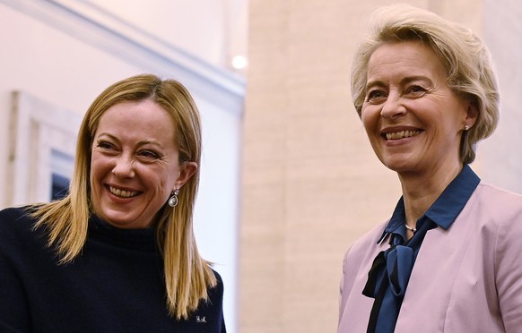 epa10396814 Italian Premier Giorgia Meloni (L) receives the President of the European Commission Ursula von der Leyen ahead of their meeting at Palazzo Chigi, Rome, Italy, 09 January 2023. Meloni will ...