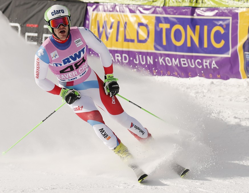 epa07204699 Thomas Tumler of Switzerland at the finish during the Men&#039;s Giant Slalom Run 2 at the FIS Alpine Skiing World Cup in Beaver Creek, Colorado, USA, 02 December 2018. EPA/JOHN G. MABANGL ...