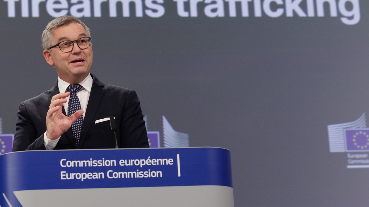 EU-Kommissar: So viele Rückführungen wie seit Jahren nicht – trotzdem unzufrieden